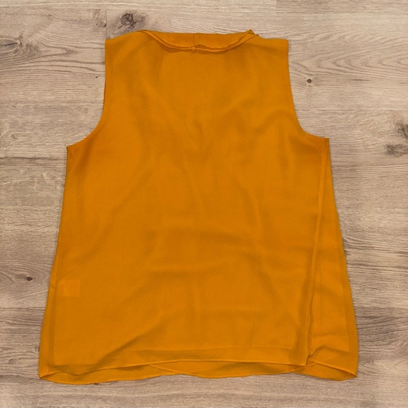 Rose & Olive Mustard Sleeveless Blouse‎ - Picture 2 of 3